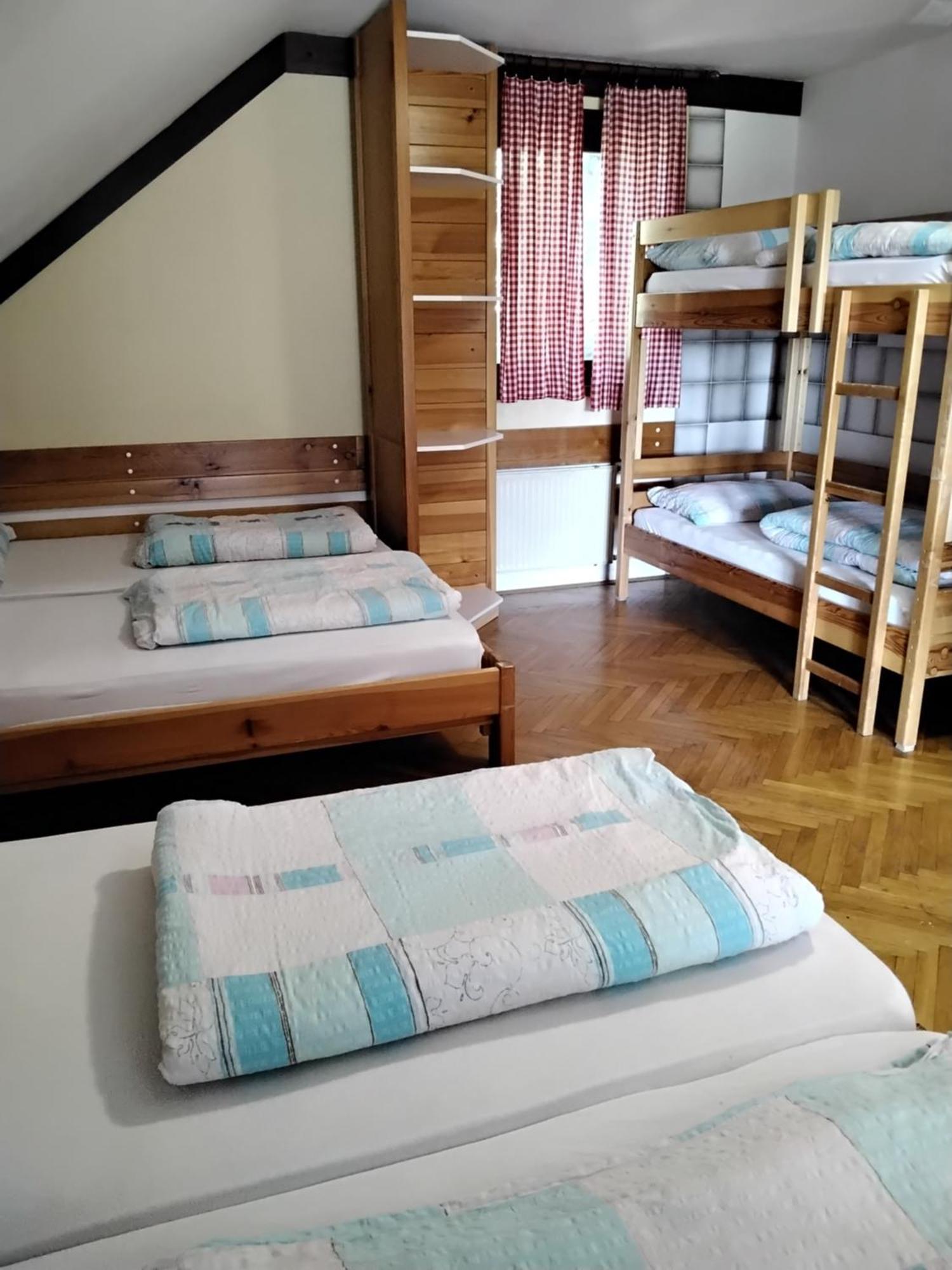 Accommodation&Restaurant Tia Cerklje na Gorenjskem Esterno foto